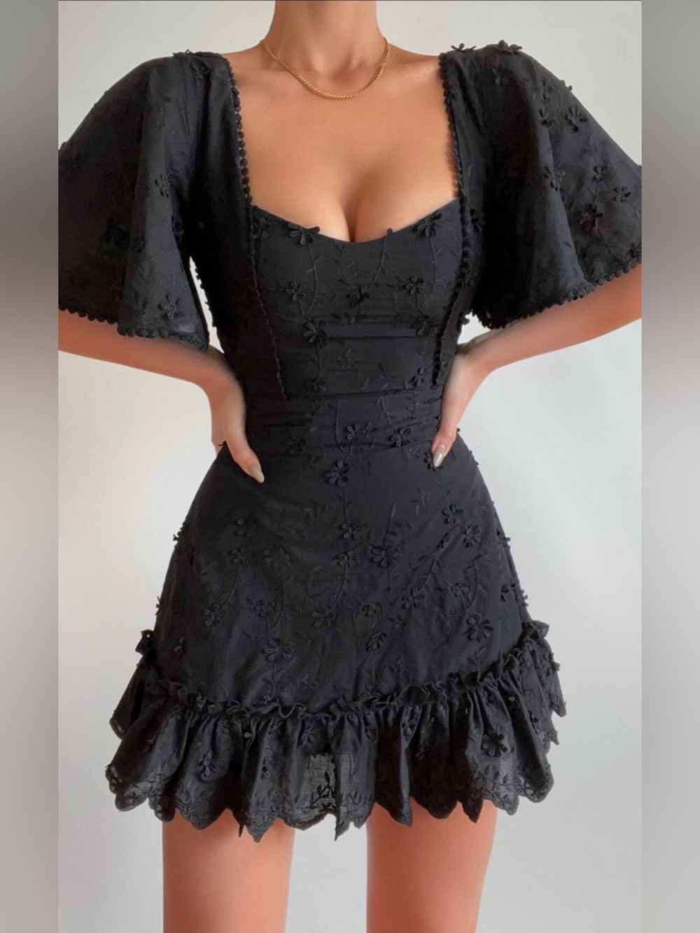 Showpo Fancy A Spritz Mini Dress Black Size 8